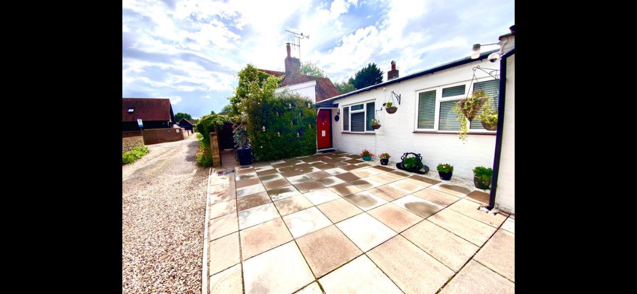 The Old Barn Little Wing Villa Amersham Exterior photo