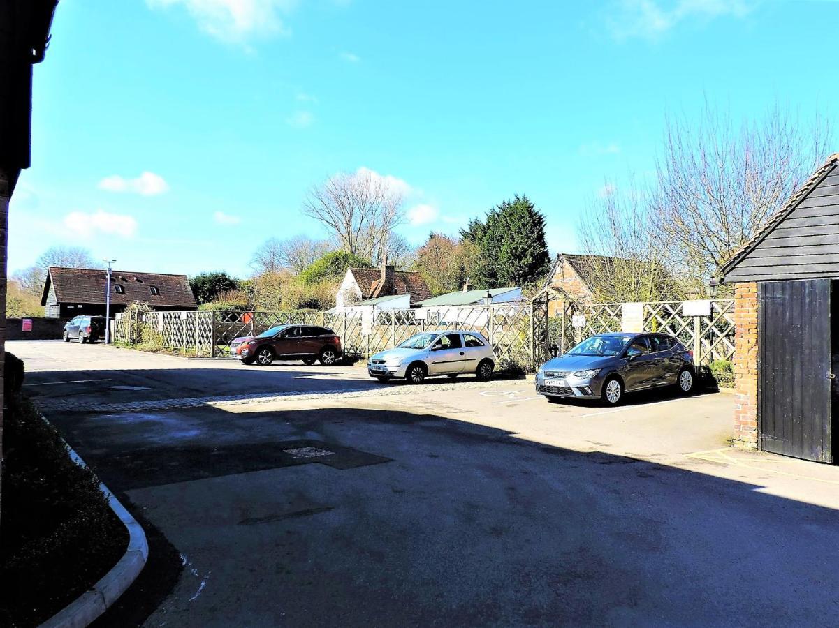 The Old Barn Little Wing Villa Amersham Exterior photo